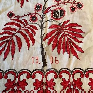 1906 Vintage Cross Stitch Table Runner